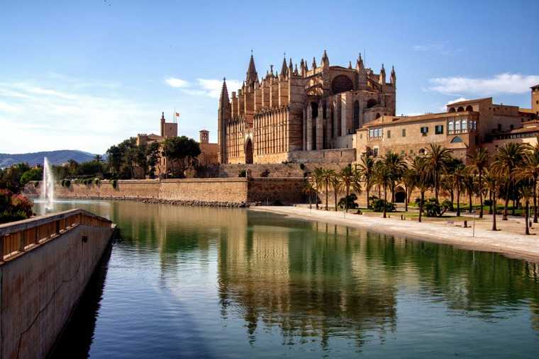 Foto de la ciudad de Palma de Mallorca por el fotógrafo Yves Alarie